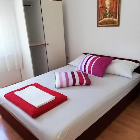 Jele Ii Apartman *