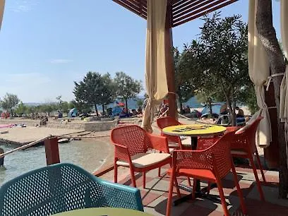 Jele Ii Apartman Sveti Petar